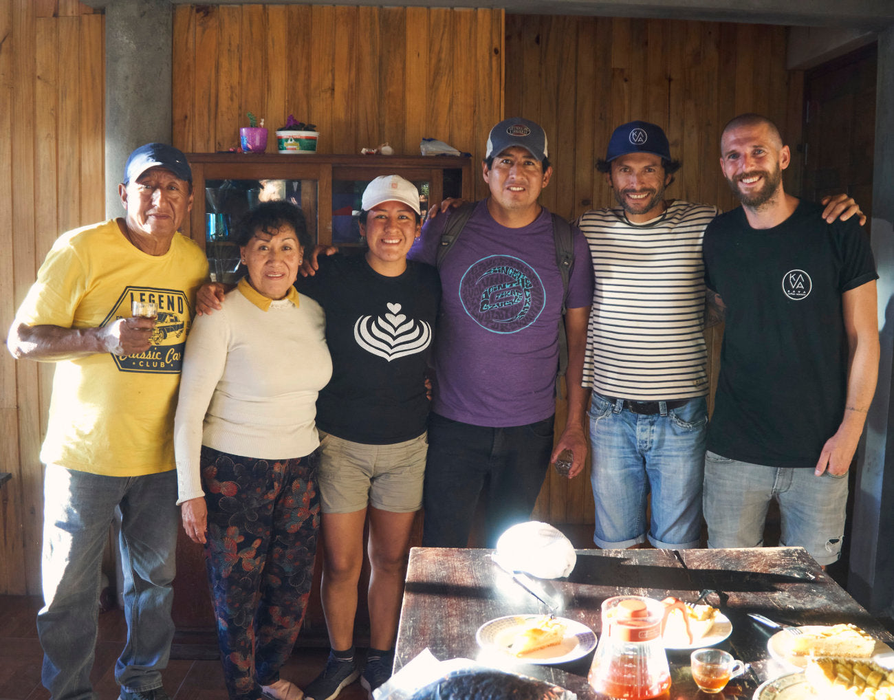 KAVA coffee roasters mit Farmern in Peru